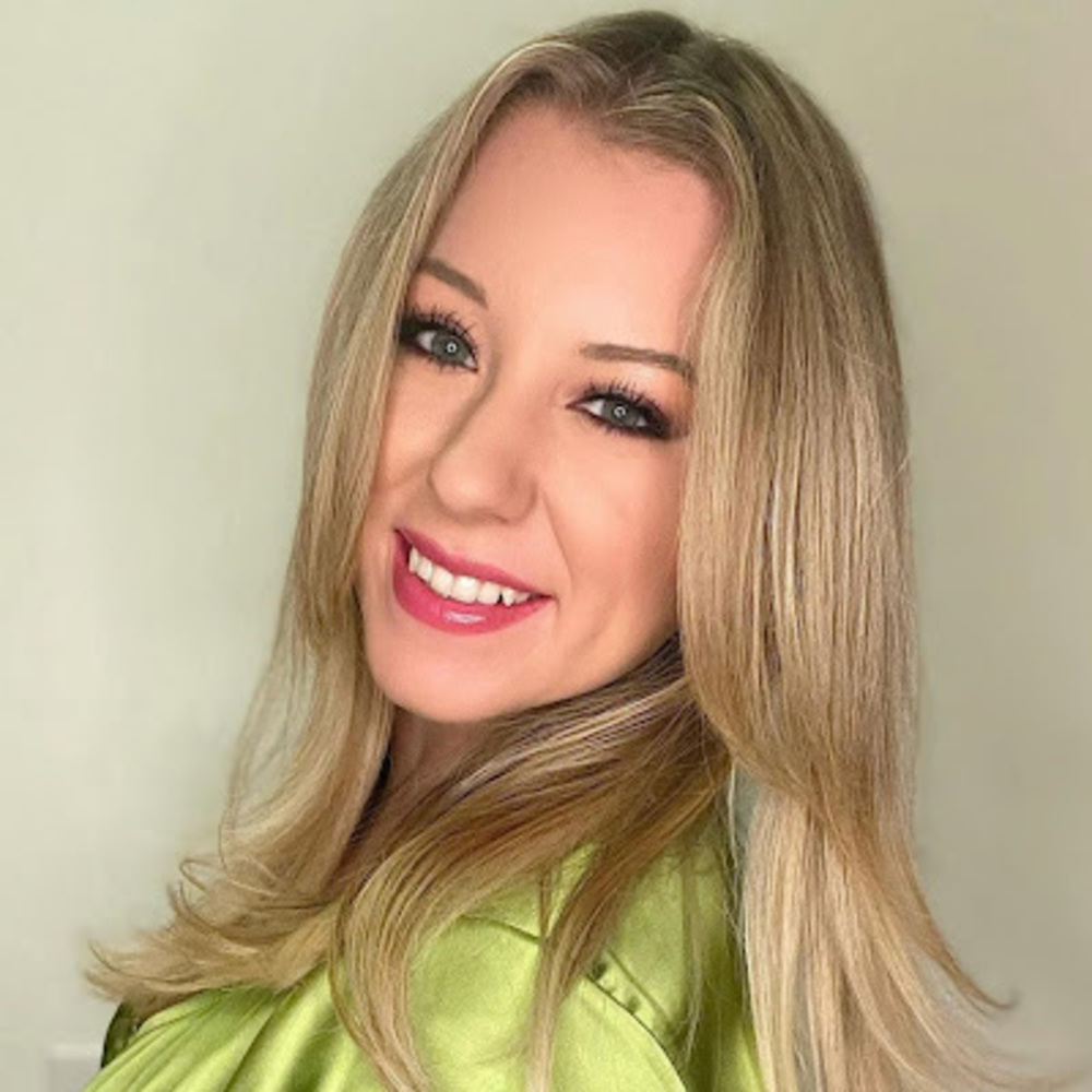Meet your Posher, Raina